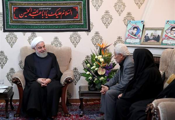 روحانی: وظیفه و رسالت همه ما تداوم راه شهدا در حفاظت از کشور و‌ نظام است