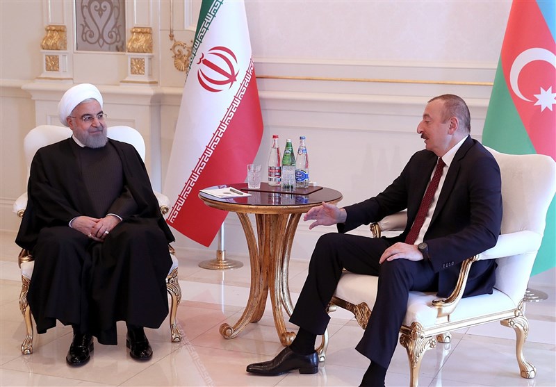 الرئيس روحاني ونظيره الاذربيجاني یبحثان العلاقات الثنائية وقضايا المنطقة