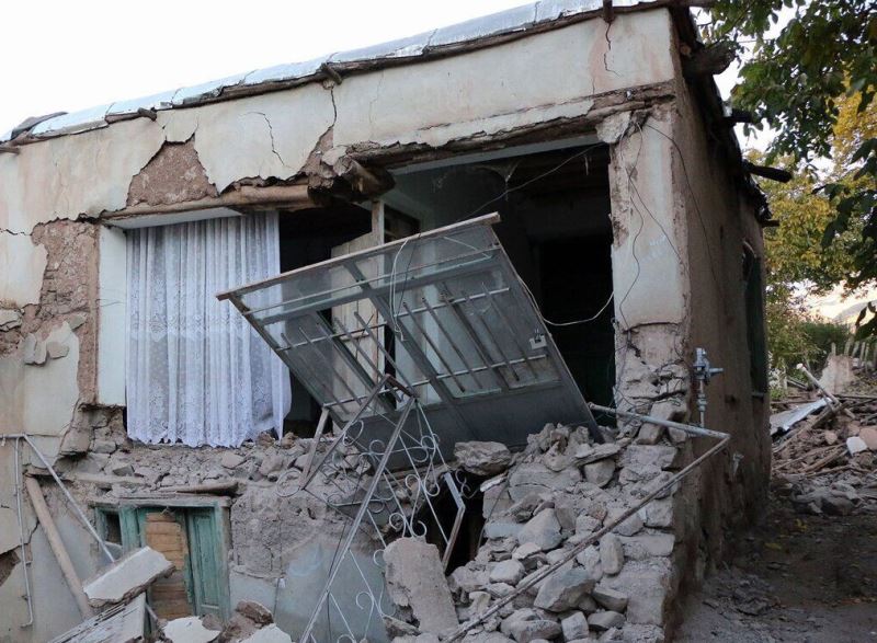 وزارة خارجية جمهورية أذربيجان تعرب عن تعازيها للشعب الإيراني بضحايا الزلزال
