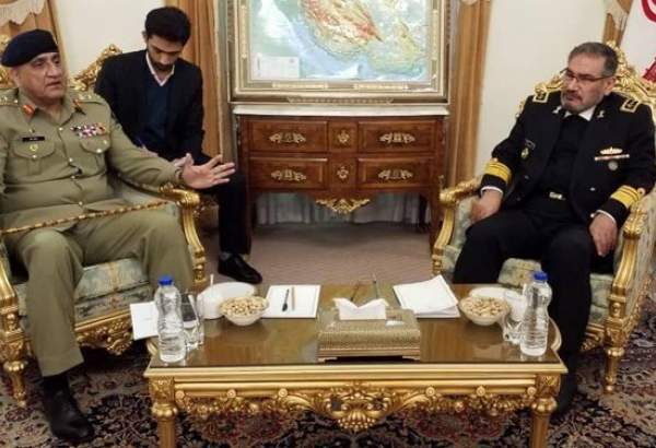 پاکستانی فوج کے سربراہ  کی ایران میں اعلی حکام سے ملاقتیں