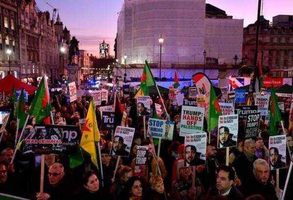 مخالفان اجلاس ناتو در لندن تظاهرات کردند