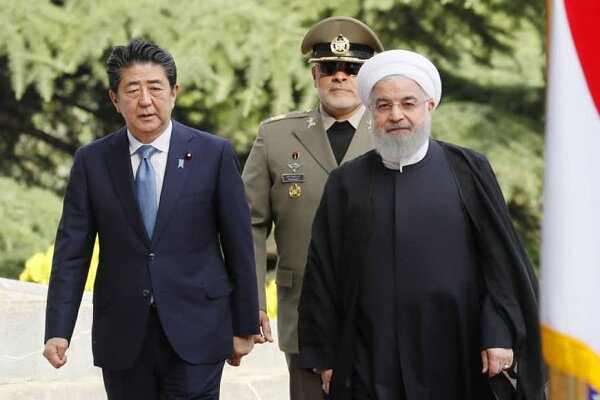 رئيس الوزراء الياباني: طوكيو مستعدة لزيارة الرئيس الايراني