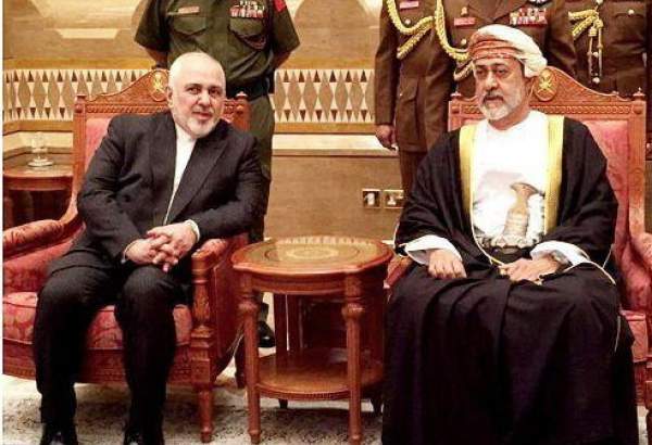 Le ministre iranien des Affaires étrangères rencontre le nouveau Sultan d’Oman