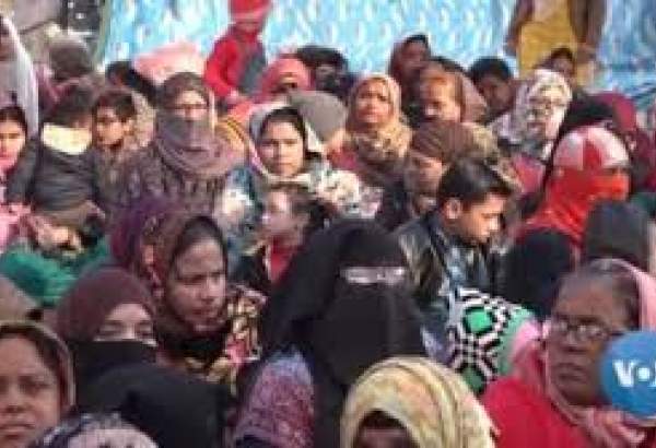 بھارت کے دارالحکومت دہلی میں خواتین کے بڑے پیمانے پر مظاہرے