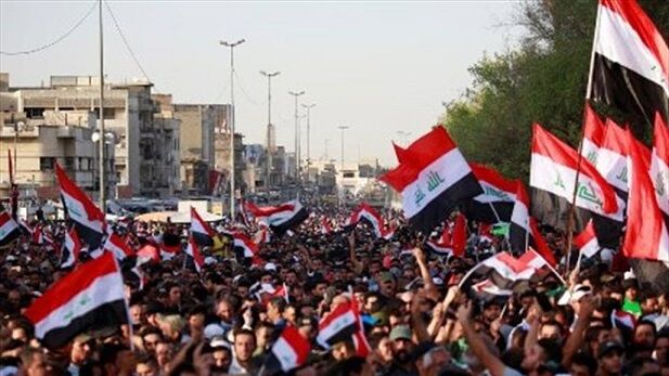 المسيرات المليونية العراقية تسير منذ فجر الجمعة الى منطقة الجادرية للمطالبة بطرد القوات الامريكية