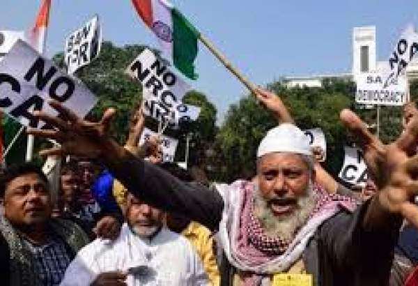 بھارت میں متنازعہ قانون کے خلاف عوامی احتجاج کا سلسلہ جاری