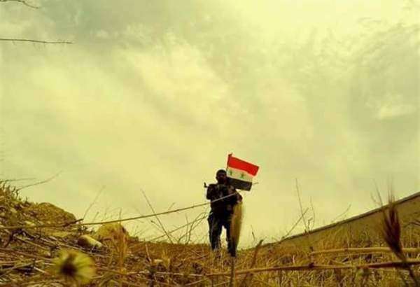 شامی فوج کی وہابی تکفیریوں کے خلاف فوجی کارروائی کا سلسلہ جاری