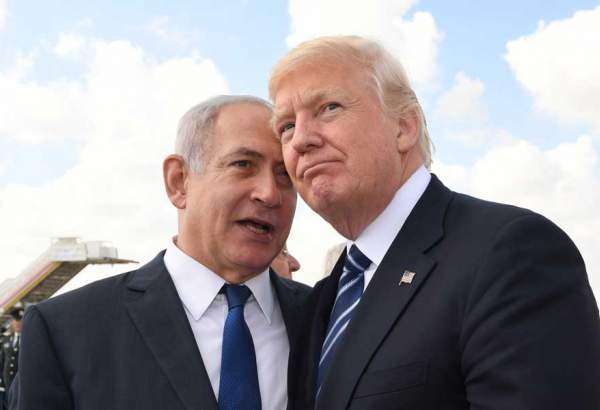 Israeli Prime Minister Benjamin Netanyahu speaking to US President Donald Trump (file photo)