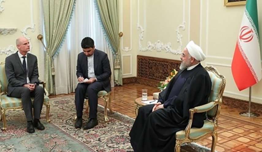 روحاني : اجراءات الحظر الاميركية الظالمة قد شملت حتى ادوية واغذية الشعب الايراني