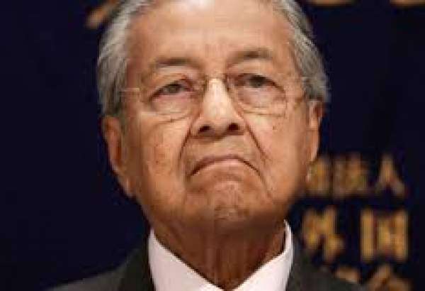 ملائیشیاء کے وزیراعظم مہاتیر محمد  نے عہدے سے دستبرداری کا اعلان کردیا