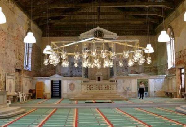 کرونا نمازهای جماعت مساجد ایتالیا را به تعطیلی کشاند