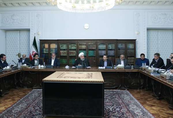 روحانی: هراس افکنی و تلاش برای به تعطیلی کشاندن کشور، توطئه دشمنان است