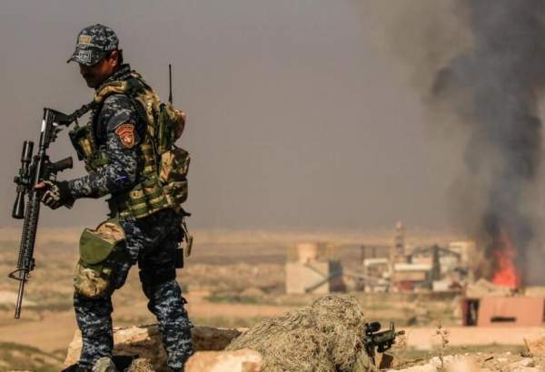 ارتش و نیروهای مردمی عراق حمله داعش را دفع کردند