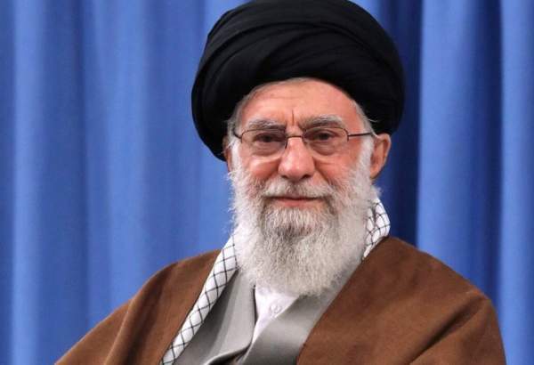 رہبر انقلاب اسلامی کی جانب سے ایرانی پارلیمنٹ کے اسپیکر کی صحت کے لیے دعا