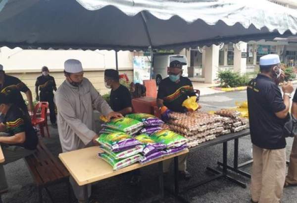 کمک های مسجدی در مالزی به نیازمندان در زمان شیوع کرونا