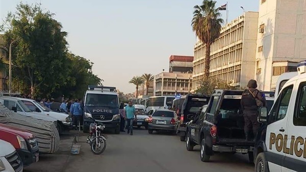 التلفزيون المصري : 4 ساعات من تبادل إطلاق نار بين الشرطة المصرية ومجموعة إرهابية بالقاهرة