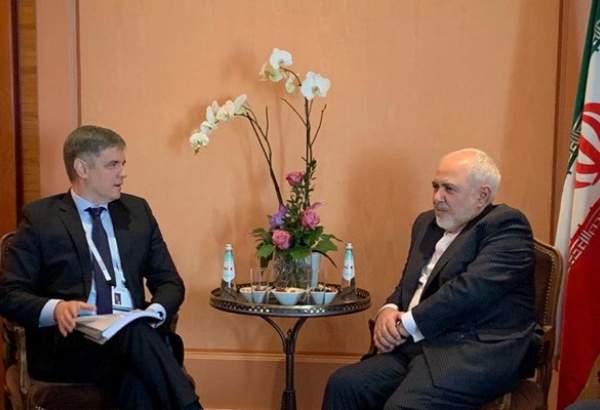 رایزنی وزرای امور خارجه ایران و اوکراین درباره پرونده سقوط هواپیمای اوکراینی