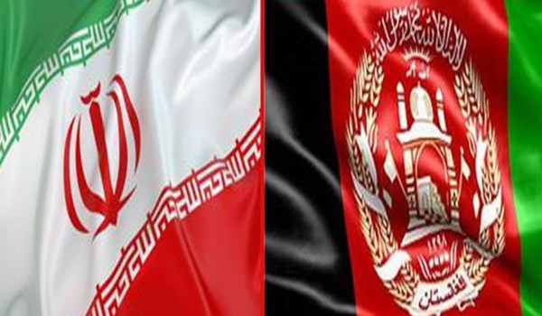 وزارة الدفاع الايرانية قدمت للسفير افغانستان ، كمية من الادوية والمعدات لتشخيص كورونا