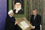 تجلیل روحانی از همراهی‌ها و همدلی‌های علی لاریجانی با دولت