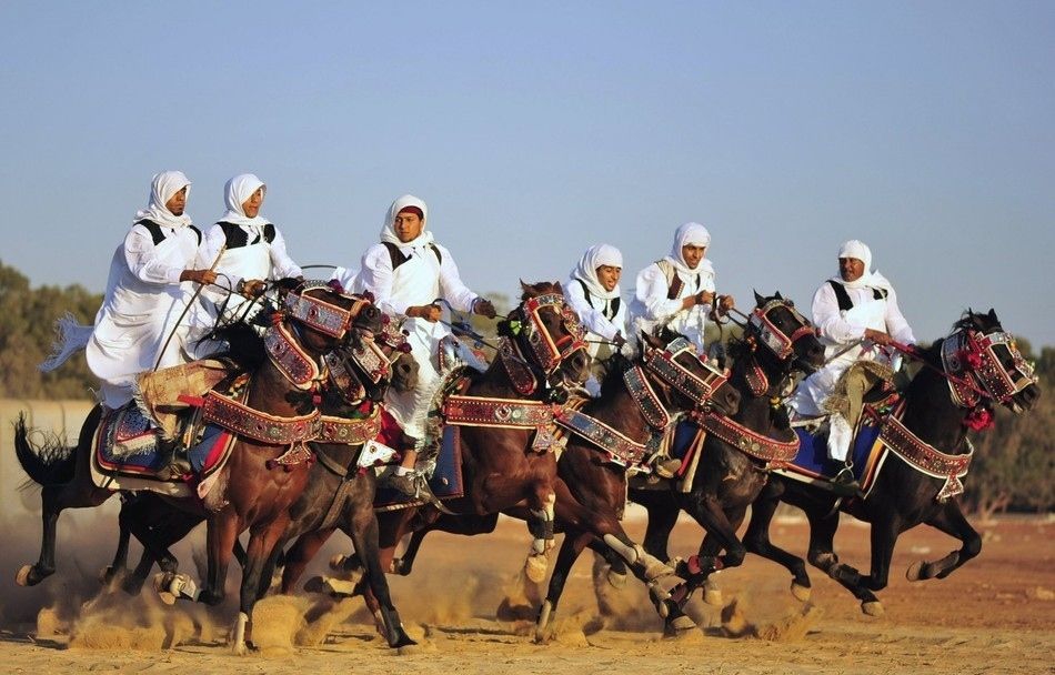 مسابقات اسب دوانی در عید فطر در افریقا