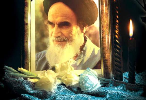 امام خمینی (رح) کی برسی  آج انتہائی عقیدت و احترام سے منائی جا رہی ہے۔