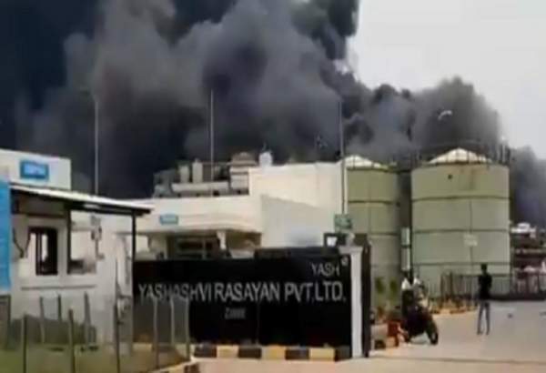بھارت: گجرات میں کارخانے میں آتشزدگی/ درجنوں ہلاک