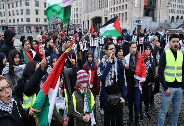 برسلز؛ اسرائیل کے خلاف سیکڑوں افراد کا احتجاجی مظاہرہ