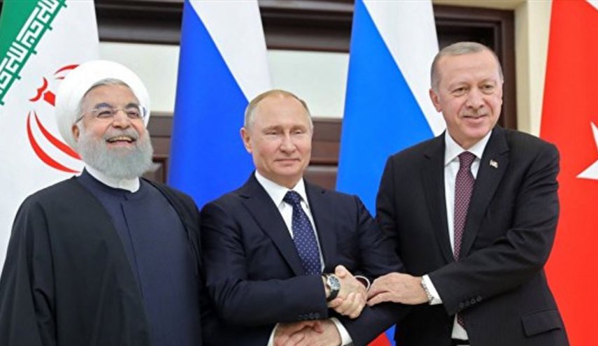 بوتين سيبحث الأربعاء مفاوضات بواسطة الفيديو مع نظيريه التركي والإيراني حول الملف السوري