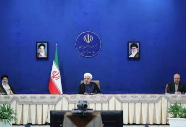 ایران کی تینوں قوا کے سربراہان کی موجودگی میں اعلی اقتصادی کونسل کا اجلاس