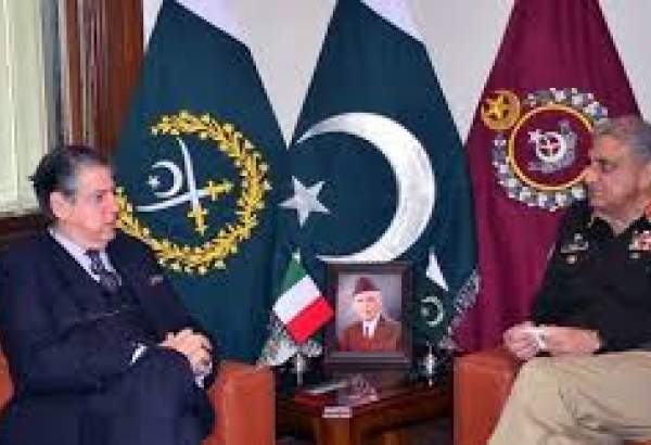 پاکستانی فوج کے سربراہ  کی اٹلی کے سفیر سے ملاقات،