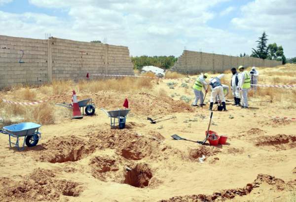 لیبیا : ترہونہ میں اجتماعی قبروں سے 225 لاشیں برآمد