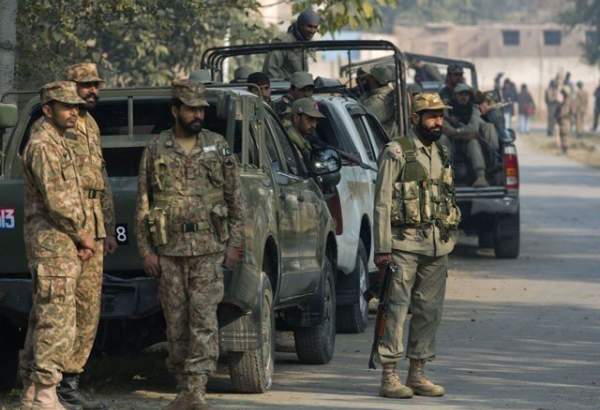 بلوچستان میں دہشتگردوں کی سیکیورٹی فورسز کی گاڑی پر فائرنگ