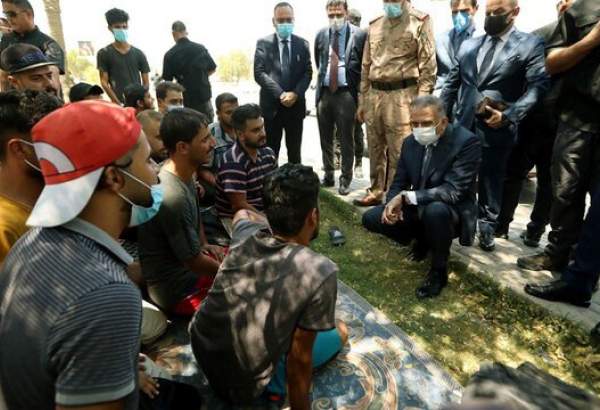 دیدار الکاظمی با تعدادی از جوانان تظاهرکننده و وعده تحقق مطالباتشان
