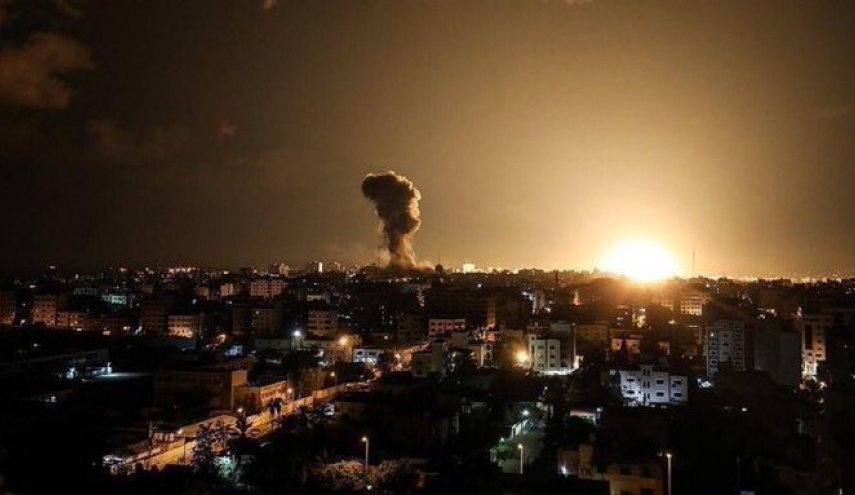 الطيران الاحتلال الإسرائيلي يقصف مناطق في غزة