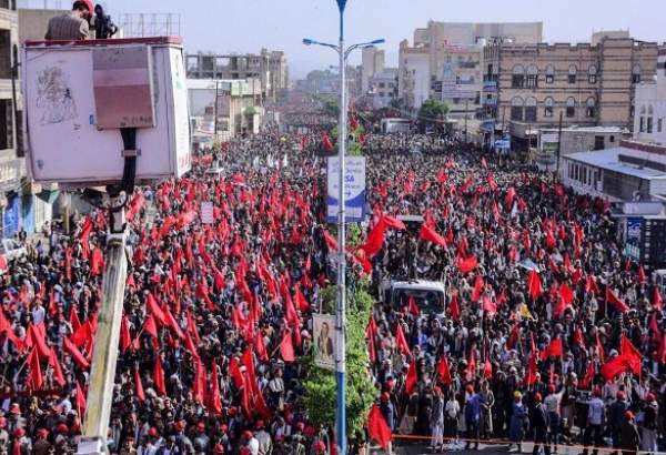 تجمع گسترده یمنی ها به مناسبت عاشورای حسینی (ع)