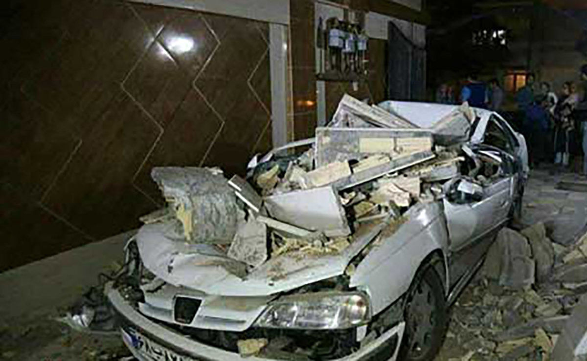 اصابة 10 اشخاص جراء زلزال  ضرب محافظة كلستان فجر الاثنين