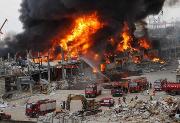 بیروت بندرگاہ میں آتشزدگی سے شہریوں میں خوف و ہراس،