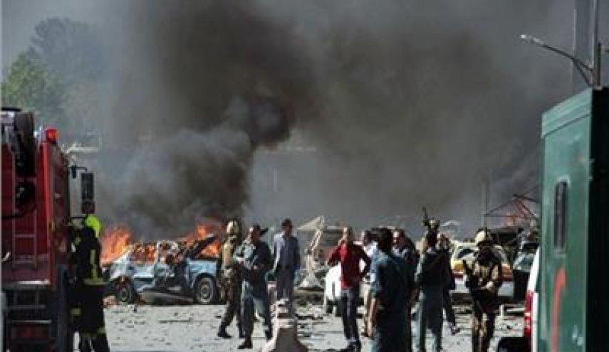 مقتل وإصابة ما لا يقل عن 26 شخصا في انفجارين بأفغانستان