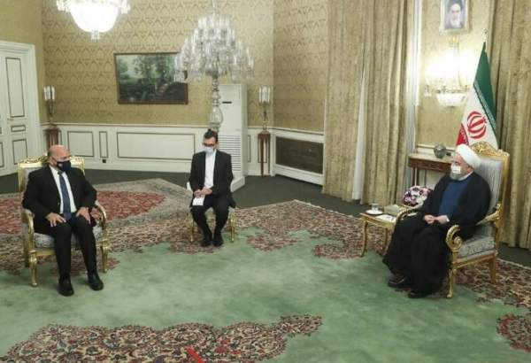 Le ministre irakien des Affaires étrangères rencontre le président iranien