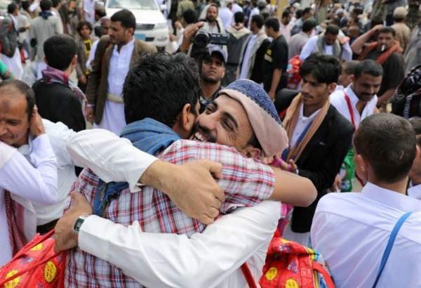 انصارالله و دولت مستعفی یمن درباره تبادل اسرا توافق کردند