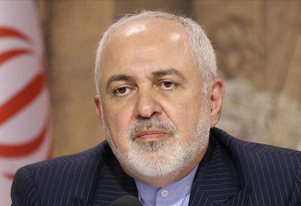 قدردانی ظریف از نقش آیت الله سیستانی در برقراری ثبات و امنیت در عراق