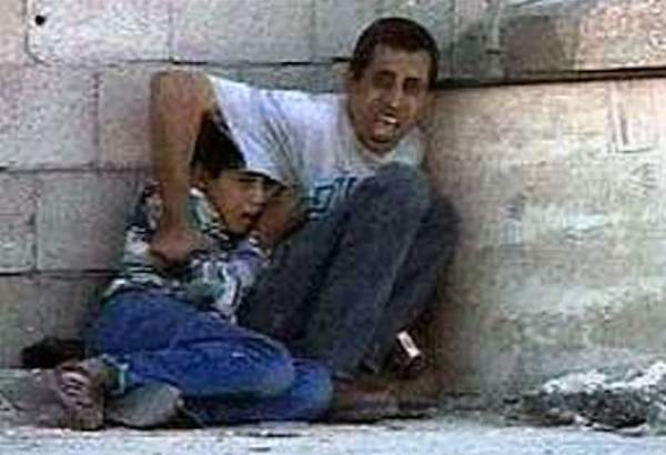 30 ستمبر باپ کی آغوش میں فلسطینی نوجوان محمد الدورہ کی شہادت