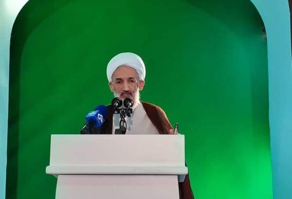 بدعهدی استکبار جهانی علیه ملت ایران تمامی ندارد