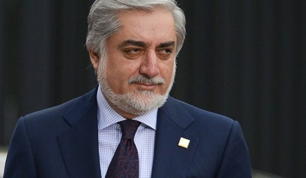 عبد الله عبد الله رئيس المجلس الاعلى للمصالحة الوطنية الافغاني غادر كابل متوجها الى طهران