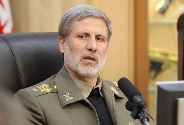 وزیر دفاع از توافقات تسلیحاتی مهم ایران با روسیه و چین خبر داد