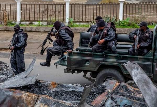 کشته و زخمی شدن ۱۴ کودک کامرونی در حمله افراد مسلح