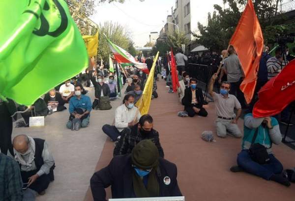 تجمع مردم و دانشجویان تهران در پی توهین فرانسه به پیامبر اسلام(ص)