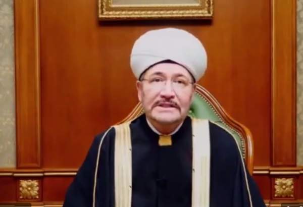 الشيخ راوي عين الدين ،  رئيس الشؤون الدينية لمسلمي روسيا ورئيس مجلس افتاء روسيا