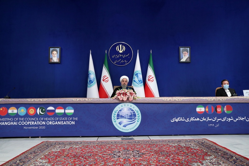روحاني : ايران لاتزال على سياساتها في تعزيز اسس الجوار، والتفاوض مع الدول الجارة
