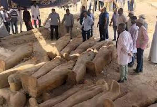 مصر: ڈھائی ہزار سال پرانے تابوتوں کی نمائش ۔